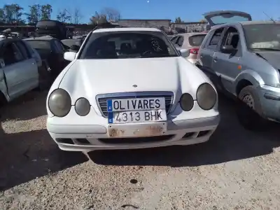 Scrapping Vehicle MERCEDES-BENZ CLASE E T-MODEL (S210)  of the year 2001 powered 612961