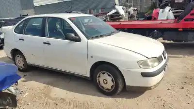 Scrapping Vehicle seat cordoba vario (6k5) 1.4 i of the year 2000 powered aex,akk,akv,anw,apq,aud