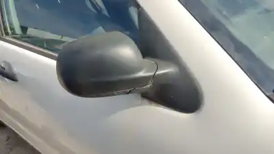 Scrapping Vehicle seat cordoba vario (6k5) 1.4 i of the year 2000 powered aex,akk,akv,anw,apq,aud