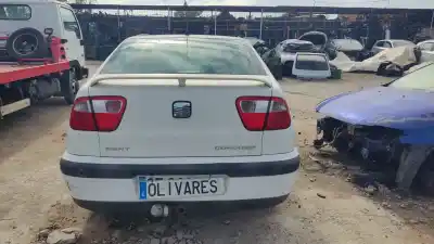 Scrapping Vehicle seat cordoba vario (6k5) 1.4 i of the year 2000 powered aex,akk,akv,anw,apq,aud