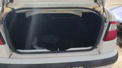 Scrapping Vehicle seat cordoba vario (6k5) 1.4 i of the year 2000 powered aex,akk,akv,anw,apq,aud