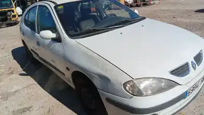 Scrapping Vehicle renault megane i (ba0/1_) 1.9 dti (ba1u) of the year 2001 powered f9q 744
