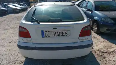 Scrapping Vehicle renault megane i (ba0/1_) 1.9 dti (ba1u) of the year 2001 powered f9q 744