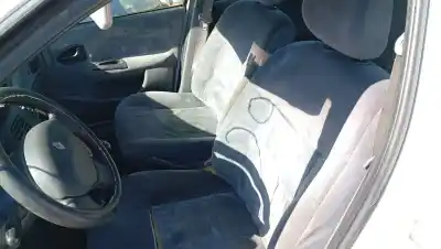 Scrapping Vehicle renault megane i (ba0/1_) 1.9 dti (ba1u) of the year 2001 powered f9q 744