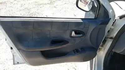 Scrapping Vehicle renault megane i (ba0/1_) 1.9 dti (ba1u) of the year 2001 powered f9q 744