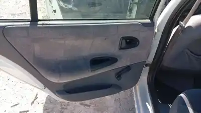 Scrapping Vehicle renault megane i (ba0/1_) 1.9 dti (ba1u) of the year 2001 powered f9q 744