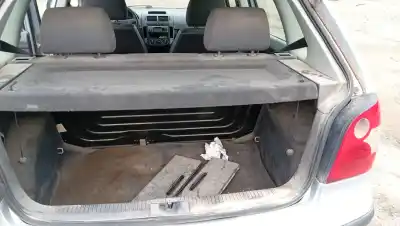 Veículo de Sucata volkswagen polo (9n_, 9a_) 1.2 do ano 2002 alimentado awy,bmd