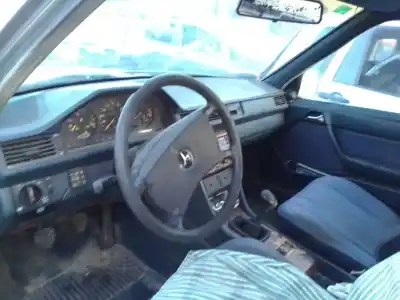 Veículo de Sucata mercedes-benz clase e (w124) berlina * do ano 1985 alimentado 102982