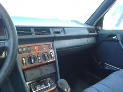 Veículo de Sucata mercedes-benz clase e (w124) berlina * do ano 1985 alimentado 102982