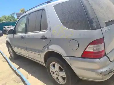 Veículo de Sucata mercedes-benz clase m (w163) ml 270 cdi (163.113) do ano 2002 alimentado om 612.963