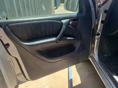 Veículo de Sucata mercedes-benz clase m (w163) ml 270 cdi (163.113) do ano 2002 alimentado om 612.963