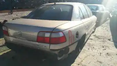 Sloopvoertuig opel omega b 2.2 16v cat (la9) van het jaar 1999 aangedreven y22xe