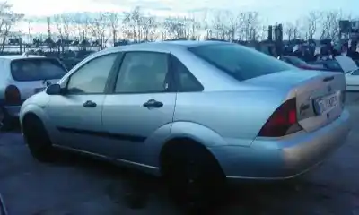 Véhicule à la ferraille ford focus berlina (cak) ghia de l'année 2000 alimenté c9da