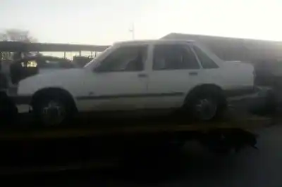 Veicolo di demolizione OPEL CORSA A 1.2 dell'anno 1983 alimentato 12ST