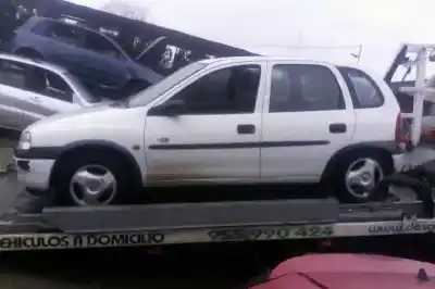 Vehicul casat opel corsa b top 100 al anului 1999 alimentat x12xe