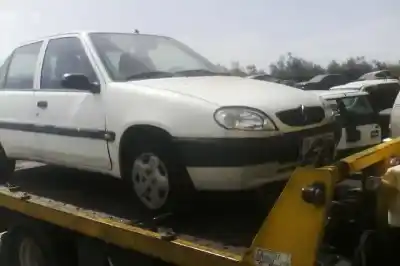 Veículo de Sucata citroen saxo 1.1 sx do ano 2000 alimentado hdz