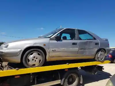 Véhicule à la ferraille CITROEN XANTIA BERLINA de l'année 1993 alimenté 