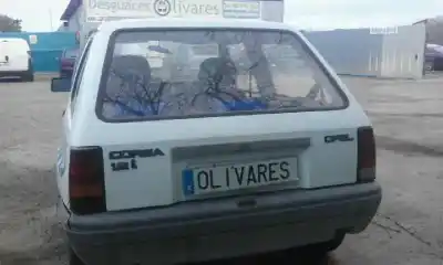 Veicolo di demolizione opel corsa a * dell'anno 1993 alimentato 