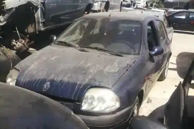 Scrapping Vehicle RENAULT CLIO II FASE I (B/CBO) 1.4 16V Tech-Run 98 CV / 72 KW of the year 2000 powered 