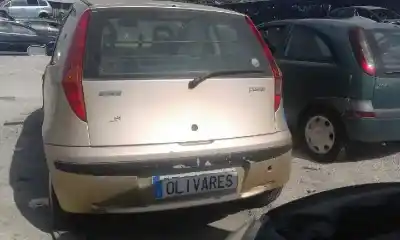 Sloopvoertuig fiat punto berlina (188) 1.2 8v dynamic van het jaar 2000 aangedreven 188a4000
