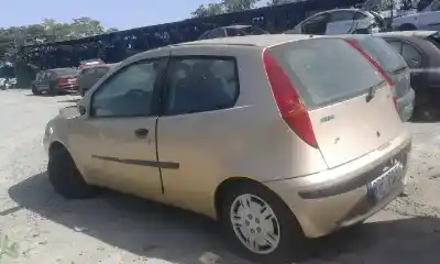Sloopvoertuig fiat punto berlina (188) 1.2 8v dynamic van het jaar 2000 aangedreven 188a4000