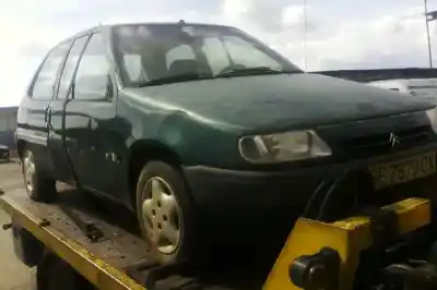 Sloopvoertuig citroen saxo 1.5 diesel van het jaar 1997 aangedreven vjz
