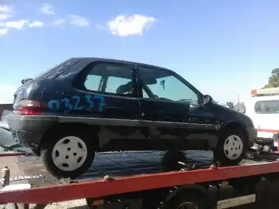 Veicolo di demolizione citroen saxo 1.1 dell'anno 1998 alimentato hdz