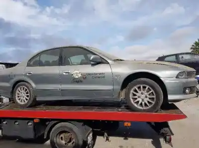 Vehículo de desguace MITSUBISHI GALANT BERLINA (EA0) 2.4 GDI CAT del año 2000 con motor 4G64