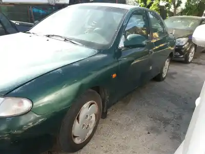 Veículo de Sucata hyundai lantra berlina (rd) 1.6 gls do ano 1996 alimentado g4gr