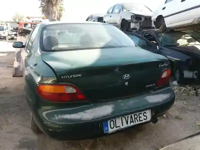 Veículo de Sucata hyundai lantra berlina (rd) 1.6 gls do ano 1996 alimentado g4gr