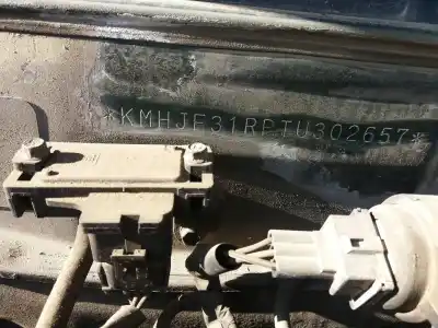 Veículo de Sucata hyundai lantra berlina (rd) 1.6 gls do ano 1996 alimentado g4gr