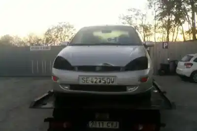 Veículo de Sucata ford focus berlina (cak) * do ano 2000 alimentado 
