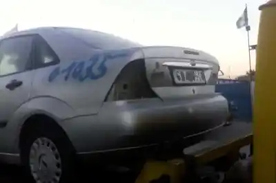 Veículo de Sucata ford focus berlina (cak) * do ano 2000 alimentado 