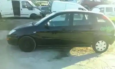 Sloopvoertuig ford focus berlina (cak) ambiente van het jaar 1999 aangedreven fyda