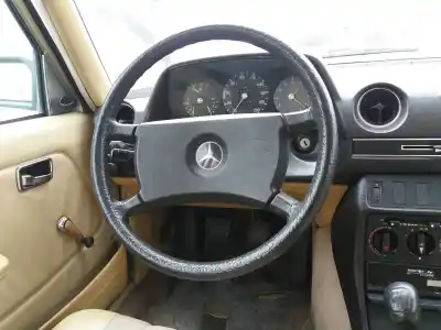 Scrapping Vehicle mercedes-benz clase e (w123) berlina+coupe 2.3 of the year 1981 powered 102980 e