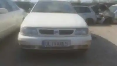 Veículo de Sucata seat cordoba berlina (6k2) 1.6 do ano 1996 alimentado 1f