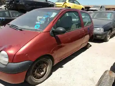 Veículo de Sucata renault twingo (co6) 1.2 (c066/67/68) 58 cv / 43 kw do ano 2000 alimentado 