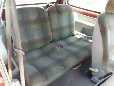 Veículo de Sucata renault twingo (co6) 1.2 (c066/67/68) 58 cv / 43 kw do ano 2000 alimentado 