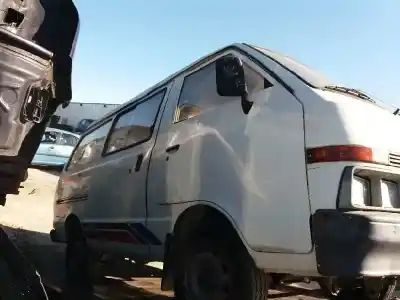 Veicolo di demolizione nissan vanette (c 220) vanette transporter dell'anno 1993 alimentato 