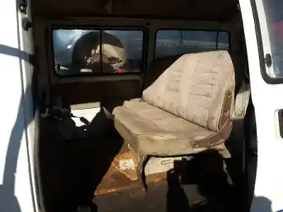 Veicolo di demolizione nissan vanette (c 220) vanette transporter dell'anno 1993 alimentato 