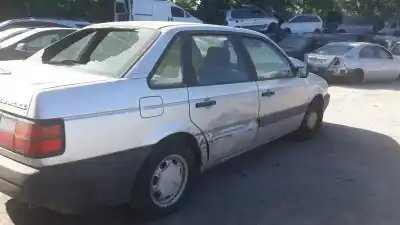 Veicolo di demolizione volkswagen passat b3/b4 (3a2, 35i) 1.8 dell'anno 1989 alimentato pb