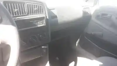 Veicolo di demolizione volkswagen passat b3/b4 (3a2, 35i) 1.8 dell'anno 1989 alimentato pb