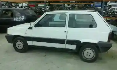Veicolo di demolizione fiat panda 0.9 dell'anno 1992 alimentato 