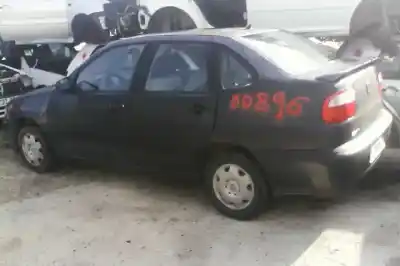 Veículo de Sucata seat cordoba berlina (6k2) stella do ano 2000 alimentado akk