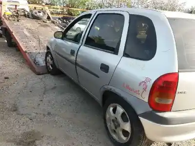 Sloopvoertuig opel corsa b (1993->) 1.7 d van het jaar 2000 aangedreven x17d
