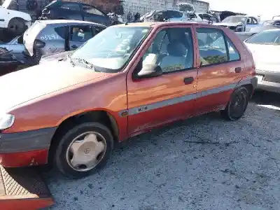 Veicolo di demolizione citroen saxo 1.1 sx dell'anno 1996 alimentato hdz