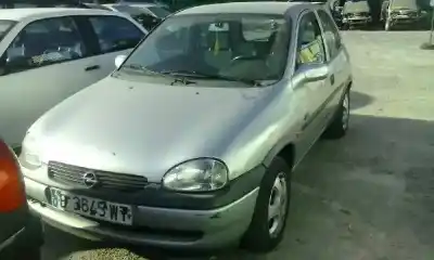 Veicolo di demolizione OPEL CORSA B Edition 2000 dell'anno 2000 alimentato X17D