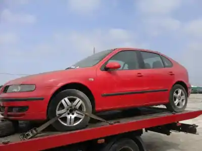 Veículo de Sucata SEAT                                               LEON (1M1)                                                                                                                                                                                                                                                 1.6 16V                                                                                                                                                                                                                                                    do ano 2000 alimentado AUS,AZD,BCB