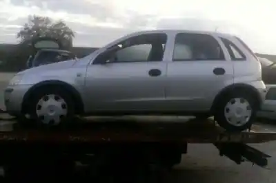 Sloopvoertuig opel corsa c essentia van het jaar 2004 aangedreven z13dt
