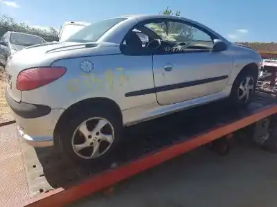 Veículo de Sucata peugeot 206 cc cc do ano 2001 alimentado nfu